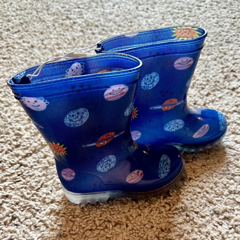 Old Navy Planets rain boots
